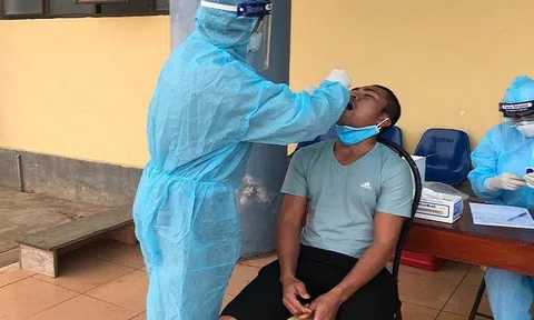 Quảng Trị: Nhiều thành viên sống chung một nhà dương tính với COVID-19