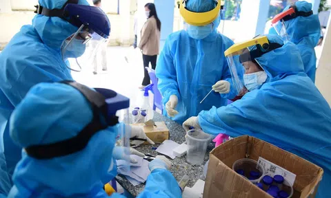 TP.HCM đề nghị Thủ tướng chỉ đạo Bộ Y tế cấp 10 triệu bộ kít xét nghiệm nhanh