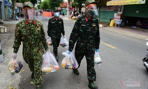 TP.HCM chi hơn 4 nghìn tỷ đồng hỗ trợ người dân khó khăn vì dịch Covid-19