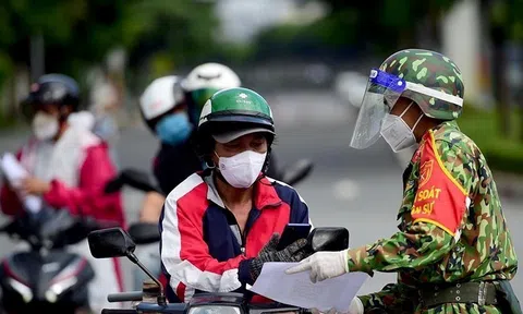 TP.HCM: F0 khỏi bệnh, người tiêm ít nhất 1 mũi vắc xin được ra đường