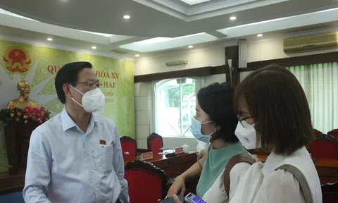 Chủ tịch TP.HCM: “Mở cửa thêm nhiều hoạt động theo từng cấp độ dịch sau 15/11”