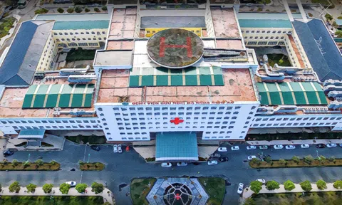 Phong toả 8 khoa và trung tâm của Bệnh viện HNĐK Nghệ An