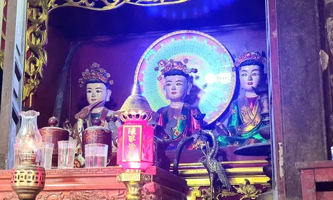 Đền thiêng bên dải Lam Giang (Kỳ III)