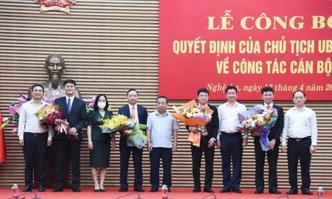 Nghệ An: Trao quyết định bổ nhiệm cán bộ 2 Sở và Ban quản lý Khu kinh tế Đông Nam