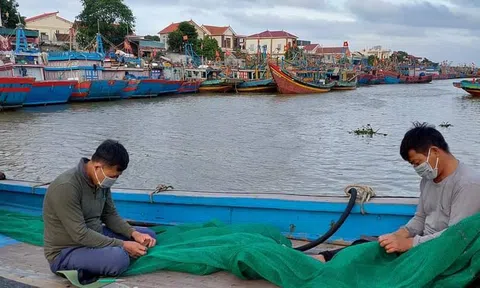 Nghệ An: Tăng cường biện pháp đảm bảo an toàn cho người và tàu cá