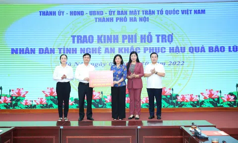 Nhiều đơn vị, tổ chức, doanh nghiệp và cá nhân ủng hộ người dân vùng lũ Nghệ An