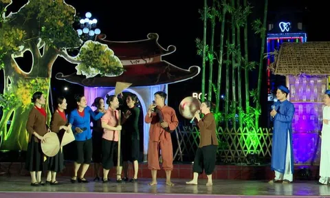 Nghệ An: Khai giảng lớp truyền dạy dân ca Ví, Giặm Nghệ Tĩnh cho giáo viên âm nhạc