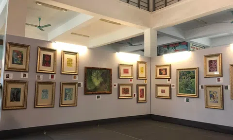 Nghệ An: Khai mạc triển lãm hội họa “Hồ Xuân Hương - Tài năng và bí ẩn”