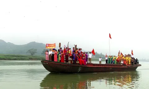 Nghệ An: Lễ rước nước trong Lễ hội Đền Vua Mai với mong ước quốc thái dân an, mưa thuận gió hòa