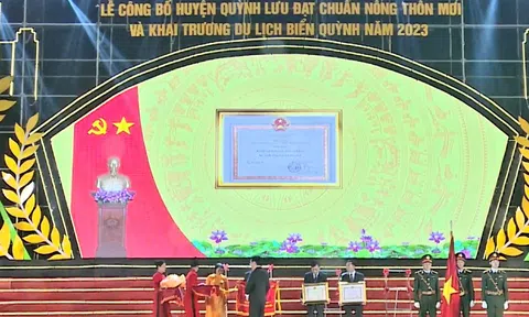 Huyện Quỳnh Lưu công bố quyết định đạt chuẩn nông thôn mới và khai trương du lịch biển Quỳnh năm 2023