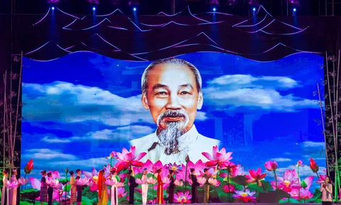 Bế mạc Lễ hội Làng Sen năm 2023