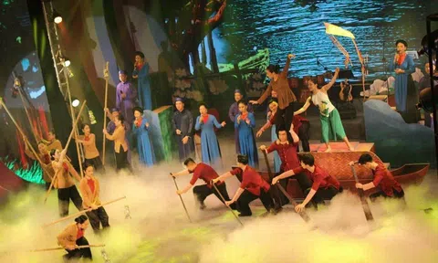 Hội diễn đàn, hát dân ca 3 miền là dịp tỉnh Nghệ An quảng bá, giới thiệu các giá trị văn hóa, lịch sử độc đáo