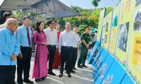 Nghệ An: Khai mạc trưng bày chuyên đề “Hồ Chí Minh - Người là niềm tin tất thắng"