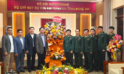 Ngành giáo dục Nghệ An chúc mừng Ngày truyền thống Bộ đội Biên phòng