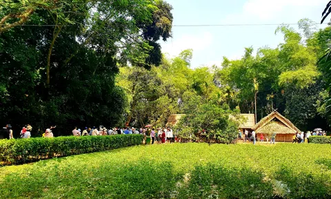 Nguyễn Sinh Côn, tự Tất Thành