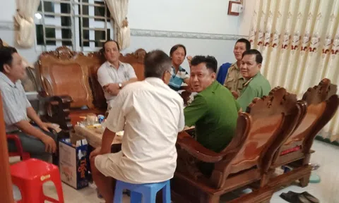 Cán bộ tụ tập “ăn uống” trong lúc giãn cách xã hội - Đừng để “con sâu làm sầu nồi canh”