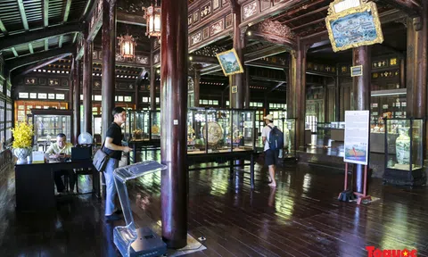 Khám phá loạt cổ vật quý giá của triều Nguyễn lần đầu được định danh số