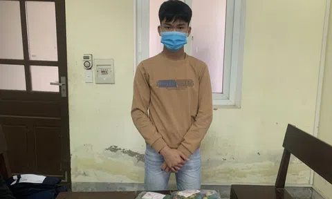 Hà Tĩnh: Bắt giữ 2 đối tượng mua bán pháo trái phép