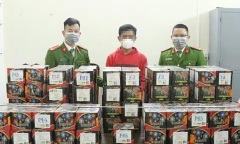 Hà Tĩnh: Phá vụ án tàng trữ 151 hộp pháo hoa nổ