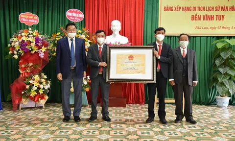 Lộc Hà (Hà Tĩnh): Đón nhận bằng di tích lịch sử văn hóa cấp tỉnh Đền Vĩnh Tuy