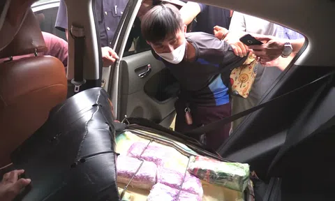 Hà Tĩnh: Bắt đối tượng vận chuyển 01 kg Ketamin và 7.500 viên ma túy tổng hợp qua biên giới