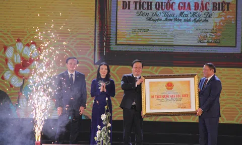 Lễ giỗ và đón nhận Bằng Di tích Quốc gia đặc biệt Đền thờ Vua Mai Hắc Đế được tổ chức trọng thể tại Nghệ An và Hà Tĩnh