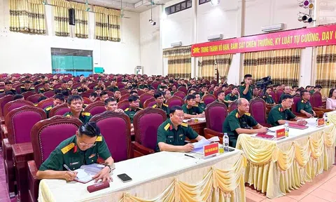 Nghệ An: Cục Nhà trường - Bộ Tổng Tham mưu tổ chức lớp tập huấn kỹ năng mềm cho cán bộ quản lý và giáo viên Trường Quân sự QK4