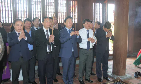 Phó Thủ tướng Trần Hồng Hà tham dự khai mạc Lễ hội Văn Miếu Hà Tĩnh 2024