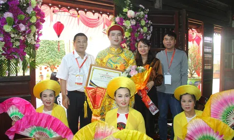 Bế mạc Chương trình liên hoan thực hành tín ngưỡng Thờ mẫu Tam Phủ tại đền mẫu Phủ Sung