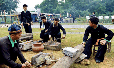 Điện Biên: Tinh hoa nghề rèn của đồng bào Mông
