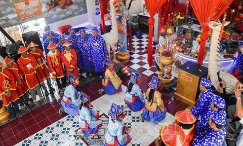 Rộn ràng lễ hội Nghinh Ông