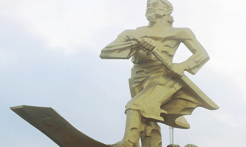 Bảy Thưa một thời hào hùng