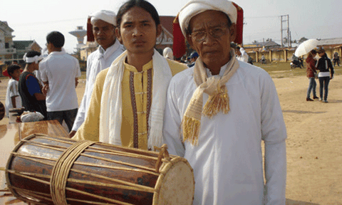 Người giữ hồn văn hóa Chăm