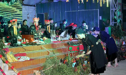 Bản sắc văn hoá Tày trong quá trình CNH, HĐH