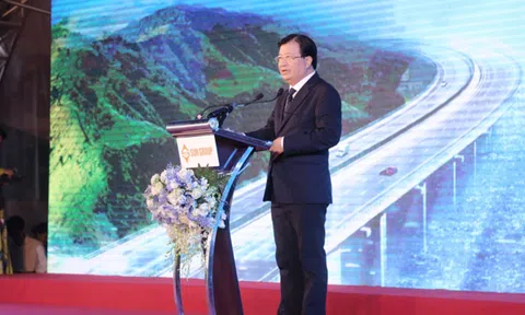 Quảng Ninh khởi công dự án cao tốc Vân Đồn - Móng Cái