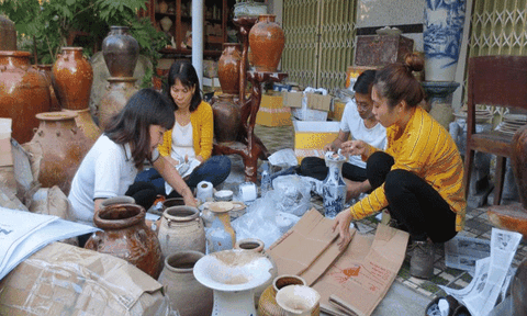 Bảo tàng - Thư viện tỉnh Long An được hiến tặng 555 cổ vật, hiện vật quý 