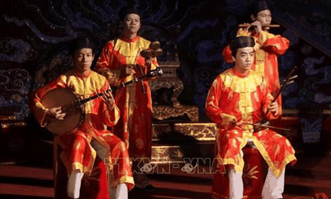 Bảo tồn di sản văn hóa phi vật thể tại Huế 