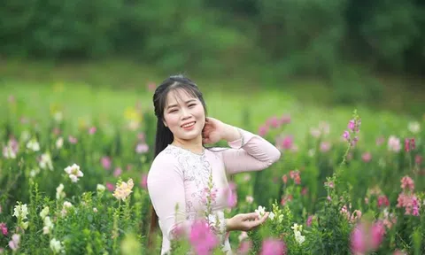 "Anh giăng câu, chăng lưới tình em..."