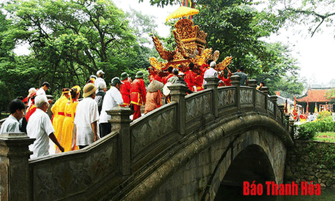 Giữ gìn bản sắc văn hóa