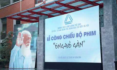 Công chiếu phim tài liệu về cố nhà giáo Văn Như Cương