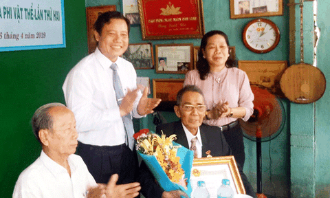 Trao tặng danh hiệu “Nghệ nhân nhân dân” 