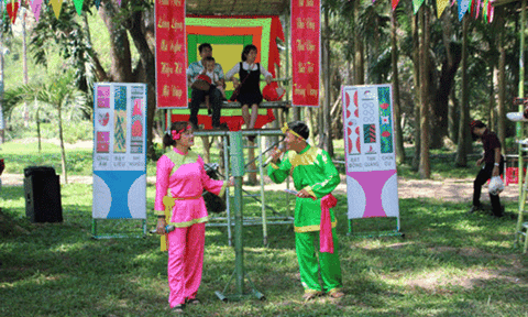 Gia đình bài chòi ở đảo Cù lao Xanh