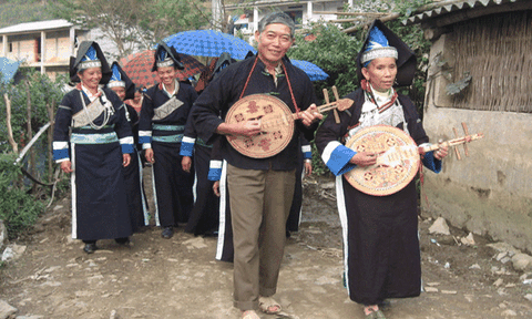 Ðộc đáo tục cưới hỏi của người Pa Dí