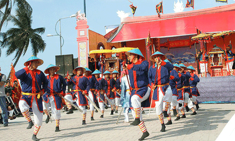 Hơn 300 nghệ nhân, ngư dân tái hiện Lễ hội cầu ngư