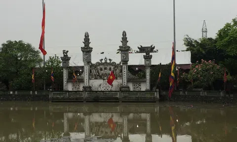 Diễn xướng Chầu Văn "Hương Xuân Đạo Mẫu"