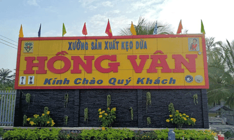 Ông chủ nhỏ miền Tây mê làm từ thiện