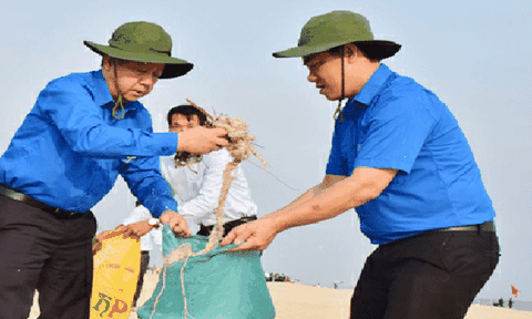 Để Thừa Thiên - Huế thêm xanh, sạch, sáng...