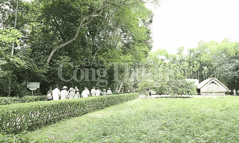 Câu chuyện của những kỷ vật thiêng liêng về Bác