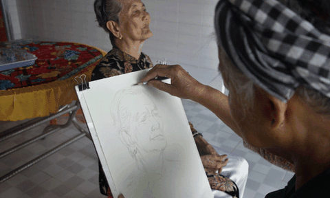 Người vẽ chân dung Mẹ Việt Nam Anh hùng trở lại Long An 