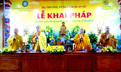 Mai Hiền Anh hát “Niệm bình an” nhân Lễ Khai Pháp 2019